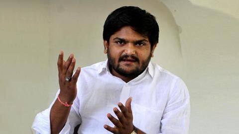 Unidentified people throw eggs, slippers at Hardik Patel's car Unidentified people throw eggs, slippers at Hardik Patel's car
