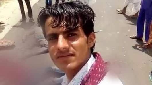 Road accident victims die as onlookers take selfies