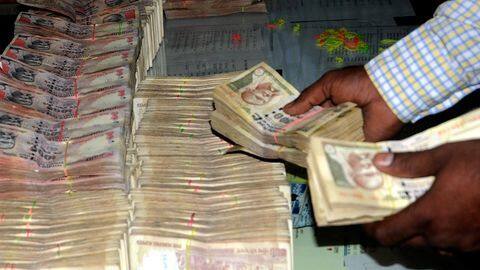 SIT on black money suggests Rs. 1cr cap on cash-holdings SIT on black money suggests Rs. 1cr cap on cash-holdings