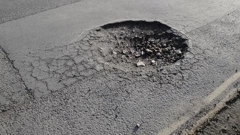 Lade's mechanism to avoid duplication in counting potholes Lade's mechanism to avoid duplication in counting potholes