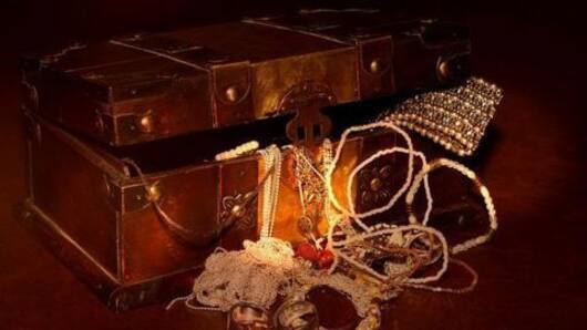 The case of the missing temple gold!