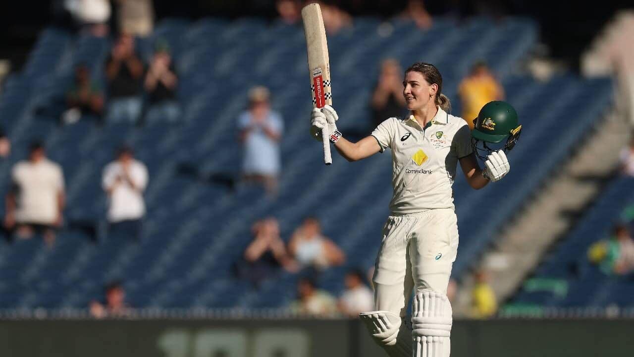 Annabel Sutherland scripts history at MCG in Women's Ashes Test