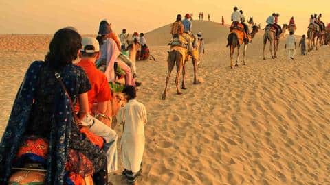 Not just 'Refugee', these movies too have featured 'desert' beautifully Not just 'Refugee', these movies too have featured 'desert' beautifully