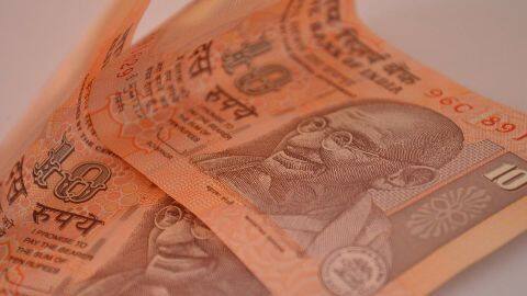 AAP seeking Rs 10 from the 'aam aadmi' AAP seeking Rs 10 from the 'aam aadmi'