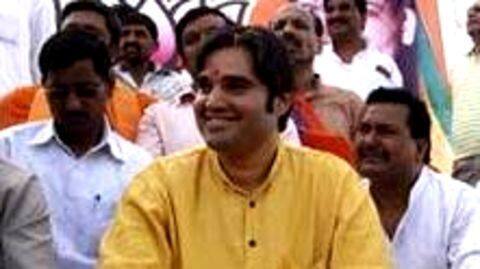 Varun Gandhi left on his own in 'honey trapping' case Varun Gandhi left on his own in 'honey trapping' case