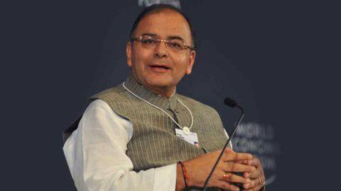 Demonetization: Discontent increases as FM appeals for calm Demonetization: Discontent increases as FM appeals for calm