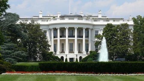Priebus, Bannon appointed to White House roles Priebus, Bannon appointed to White House roles