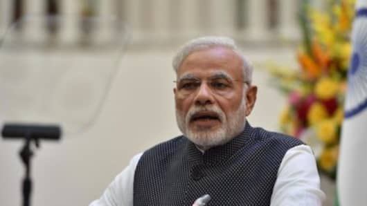 PM Modi's demonetization move hinders currency circulation