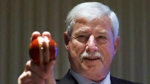 Sir Richard Hadlee diagnosed with bowel cancer Sir Richard Hadlee diagnosed with bowel cancer
