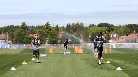 Premier League clubs given the go-ahead to play friendly matches Premier League clubs given the go-ahead to play friendly matches