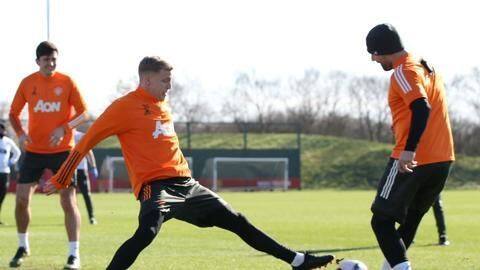 Chelsea vs Manchester United: Head-to-head, stats and form guide Chelsea vs Manchester United: Head-to-head, stats and form guide