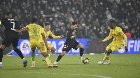 Lionel Messi scores maiden Ligue 1 goal in PSG's win Lionel Messi scores maiden Ligue 1 goal in PSG's win
