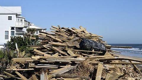 Typhoon kills 1, dampens Philippines Christmas Typhoon kills 1, dampens Philippines Christmas