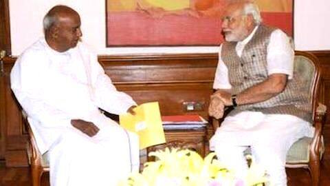Deve Gowda gets emotional after PM Modi's humble praise Deve Gowda gets emotional after PM Modi's humble praise