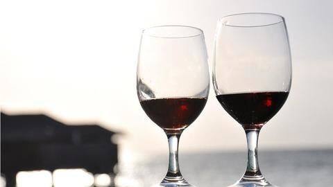 China's Himalayas are source of a first-class $300 bottle wine China's Himalayas are source of a first-class $300 bottle wine