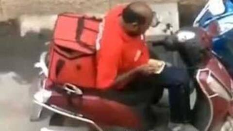 Closer home, Zomato delivery guy ate food meant for delivery Closer home, Zomato delivery guy ate food meant for delivery