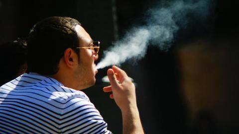 Hawaii, first US state to increase smoking age to 21 Hawaii, first US state to increase smoking age to 21