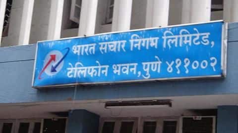 No proposal to merge MTNL and BSNL: Telecom Minister No proposal to merge MTNL and BSNL: Telecom Minister