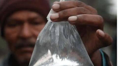 UP: Man loses eyesight after drinking spurious liquor in Shamli UP: Man loses eyesight after drinking spurious liquor in Shamli