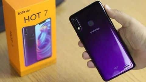 Let's take a look at the phone Let's take a look at the phone