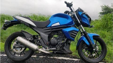2019 Mahindra Mojo 300 ABS spotted in Blue color 2019 Mahindra Mojo 300 ABS spotted in Blue color