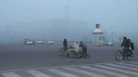 Delhi's temperature settles one notch below season's average Delhi's temperature settles one notch below season's average