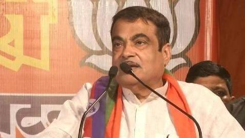 Union Minister Gadkari claims Congress workers in Nagpur support him Union Minister Gadkari claims Congress workers in Nagpur support him