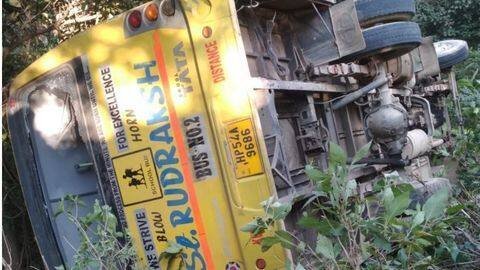 35 students planning to join PM's rally injured in bus-accident 35 students planning to join PM's rally injured in bus-accident