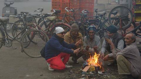 At 7.6 degree Celsius, Delhi records lowest temperature for season At 7.6 degree Celsius, Delhi records lowest temperature for season
