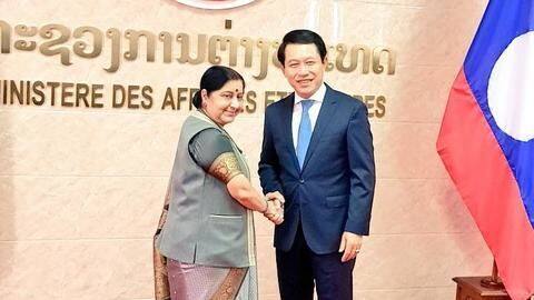 Sushma Swaraj meets Laotian counterpart Kommasith; holds bilateral talks Sushma Swaraj meets Laotian counterpart Kommasith; holds bilateral talks