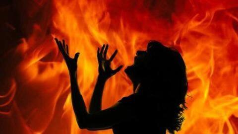 30-year-old woman burnt for dowry in Greater Noida 30-year-old woman burnt for dowry in Greater Noida