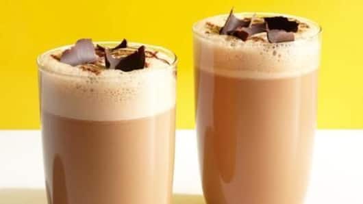 5 delicious-yet-healthy smoothies to help you lose weight