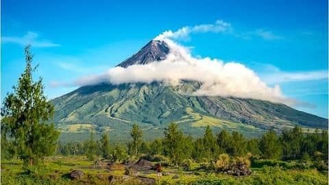 Five stunning volcanoes around the world you should visit Five stunning volcanoes around the world you should visit
