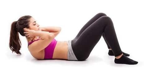 Fun2Ind.com : Perform sit ups to lose tummy fat