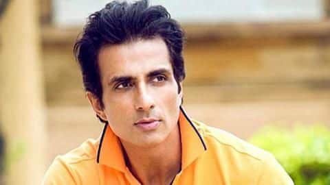 Sonu Sood to support 400 migrant families affected by pandemic Sonu Sood to support 400 migrant families affected by pandemic