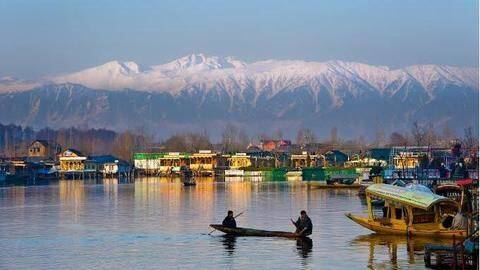 Dal Lake, Srinagar, Jammu and Kashmir Dal Lake, Srinagar, Jammu and Kashmir