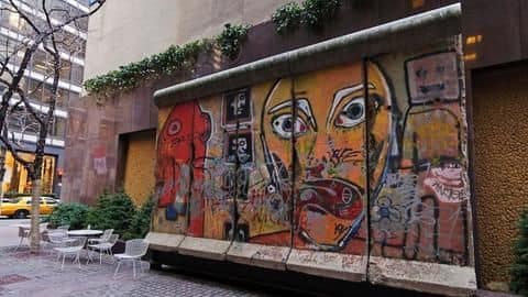 The Berlin Wall The Berlin Wall