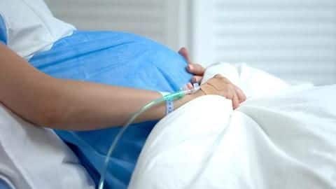 J&K: Coronavirus-infected pregnant woman forced to deliver in the open J&K: Coronavirus-infected pregnant woman forced to deliver in the open