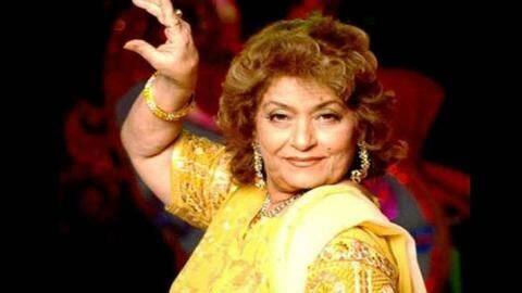 RIP Saroj Khan: Bollywood mourns demise of its beloved "Masterji" RIP Saroj Khan: Bollywood mourns demise of its beloved "Masterji"