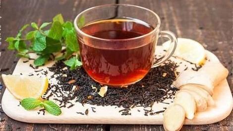 Black tea: For stronger and better hair growth
