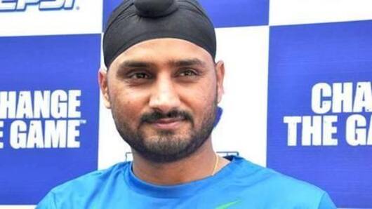 Bhajji stands up to racist Jet Airways pilot?