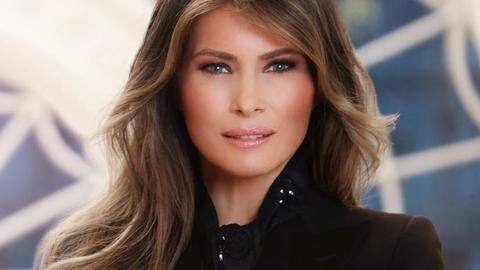 Melania Trump refuses to wear headscarf in Saudi Melania Trump refuses to wear headscarf in Saudi