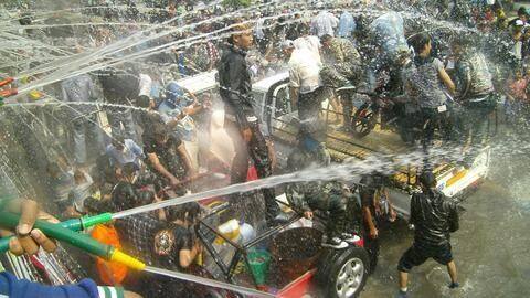 285 deaths, 1073 injuries during Myanmar's Thingyan water festival 285 deaths, 1073 injuries during Myanmar's Thingyan water festival