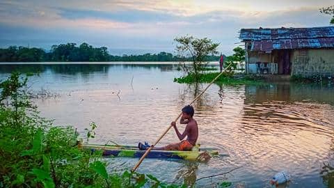 Assam floods: Death toll reaches 118, over 33 lakh affected Assam floods: Death toll reaches 118, over 33 lakh affected