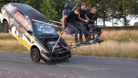 YouTuber creates car that is driven from outside, but why? YouTuber creates car that is driven from outside, but why?