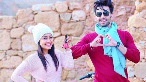 Here's how Neha Kakkar is dealing with breakup with Himansh Here's how Neha Kakkar is dealing with breakup with Himansh