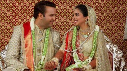 Isha Ambani reveals real reason for crying at her 'bidaai' Isha Ambani reveals real reason for crying at her 'bidaai'