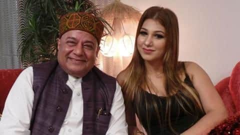 Here's the truth about his "musical relationship" with Jasleen Here's the truth about his "musical relationship" with Jasleen