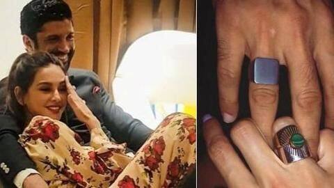 Are Farhan Akhtar, Shibani Dandekar engaged? This picture says so Are Farhan Akhtar, Shibani Dandekar engaged? This picture says so