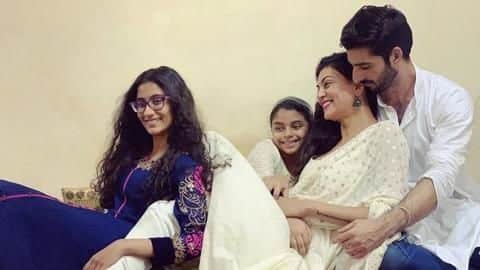 Sushmita's boyfriend competes as her daughter's father at sports day Sushmita's boyfriend competes as her daughter's father at sports day